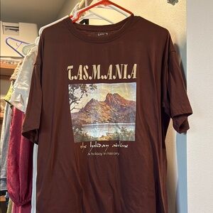 SHEIN Brown Short Sleeve Tee with Tasmanian Graphic